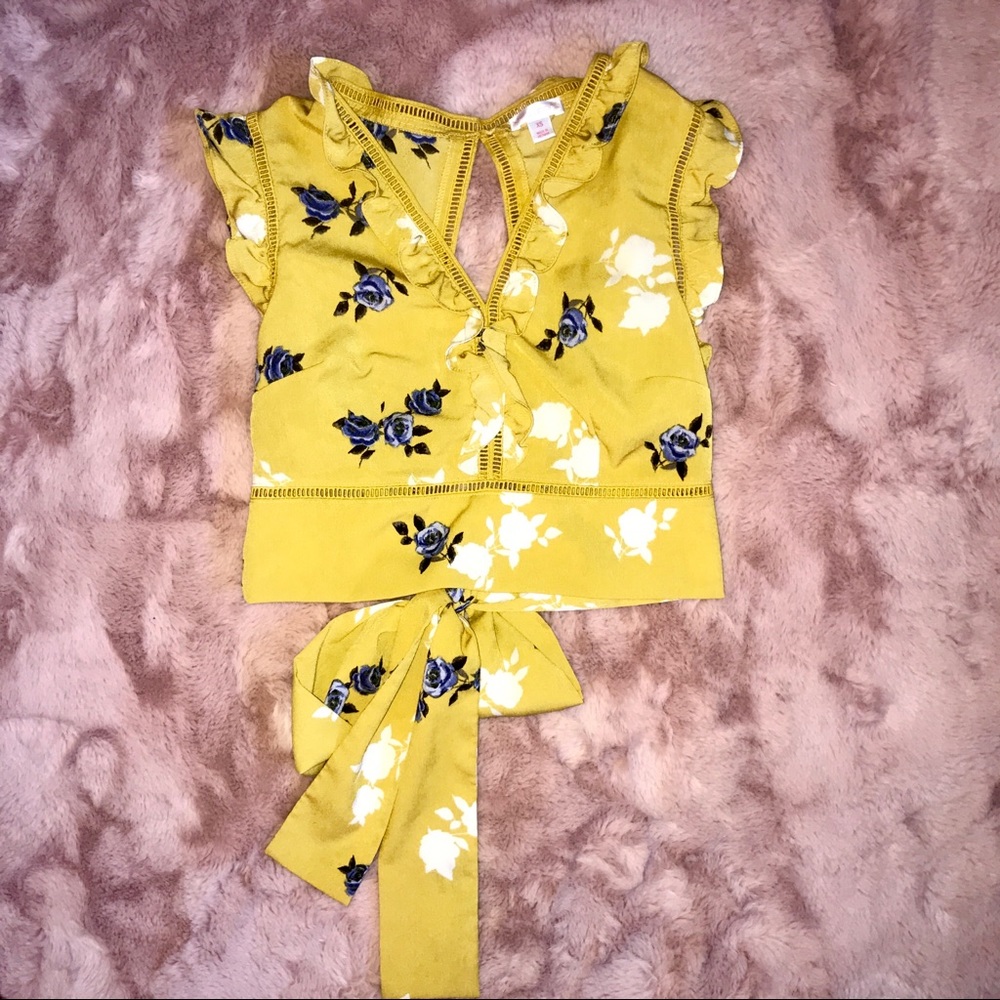 Exhilaration floral crop top